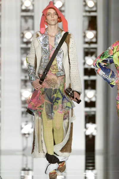 Look 9